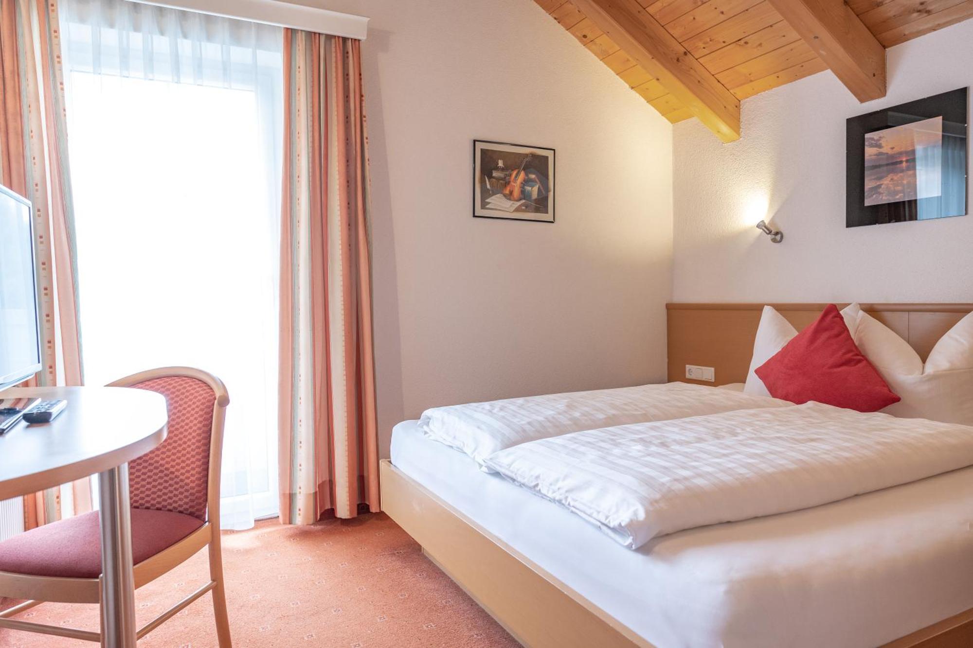 Apart Anna-maria Apartment *